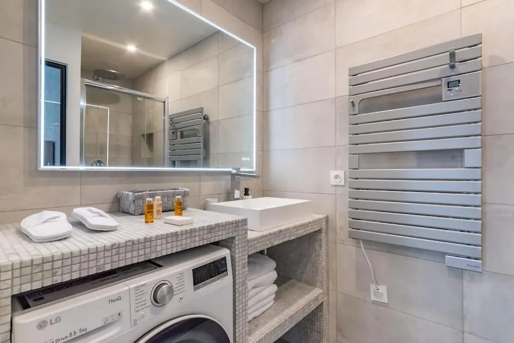 Renovated Apartment Close To Opera Parigi 0*,